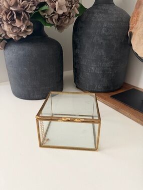 Glass Jewelry Keepsake Square Box Home Decor Display Vintage Jewelry Organizer